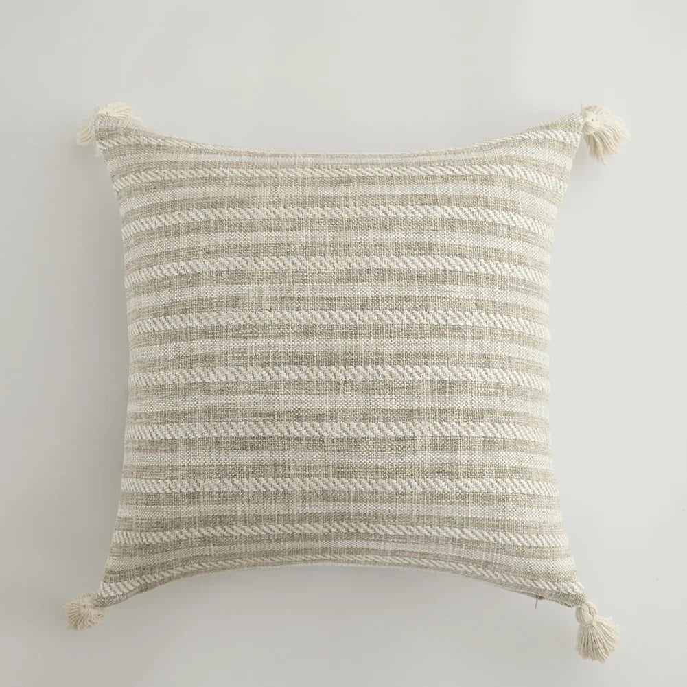 Funda de Cojín Beige con Flecos