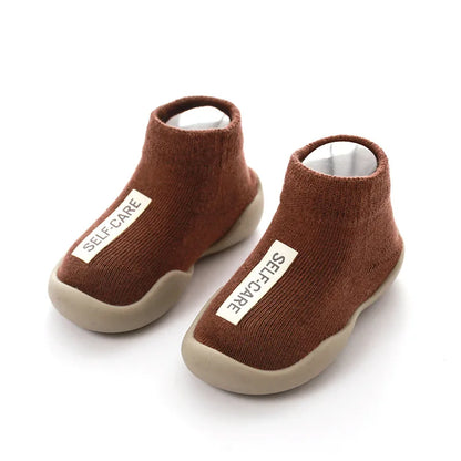 Pantuflas de bebé y niños pequeños suela de goma suave antideslizante