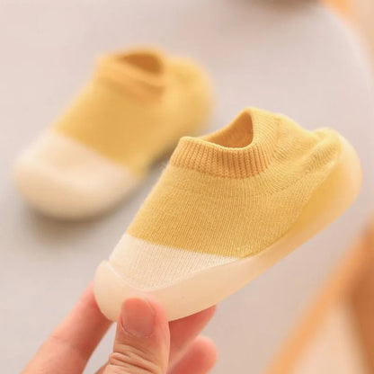 Pantuflas de bebé y niños pequeños suela de goma suave antideslizante